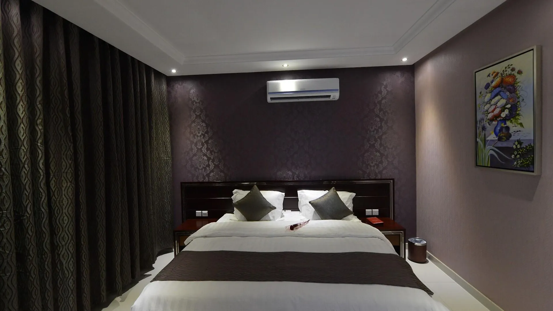 La Fontaine Al Shorouq Suites contacts